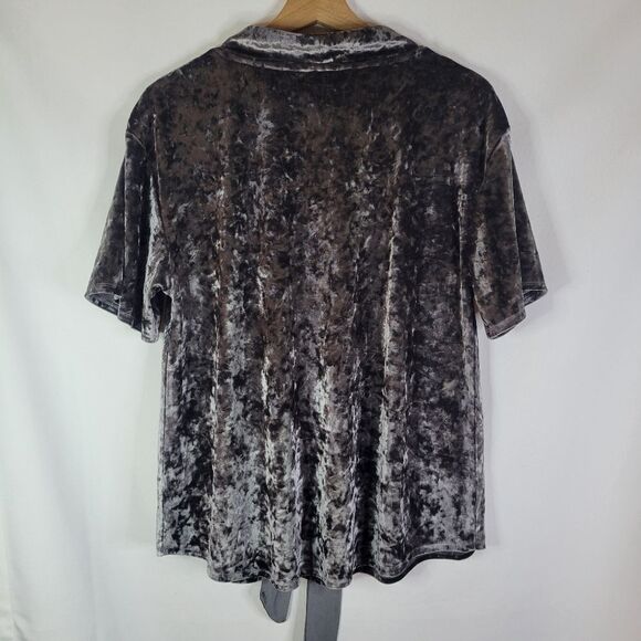 Beautifully Soft Silver Grey Velvet Top with Collar Bow Detail - Picture 6 of 10